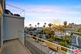 1705 Ocean Ave #405 - Photo 2 of 5