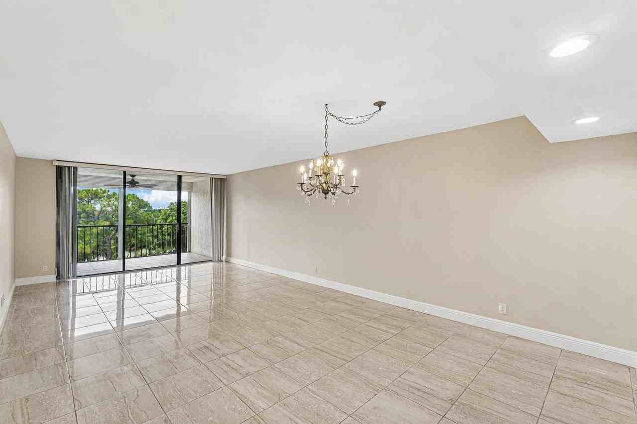 6562 Boca Del Mar Dr #526 - Photo 7 of 35