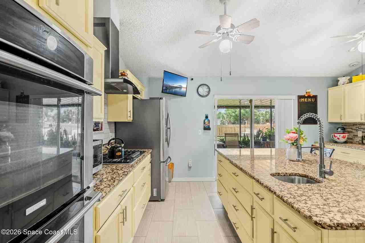 249 Mcclain Dr - Photo 6 of 26