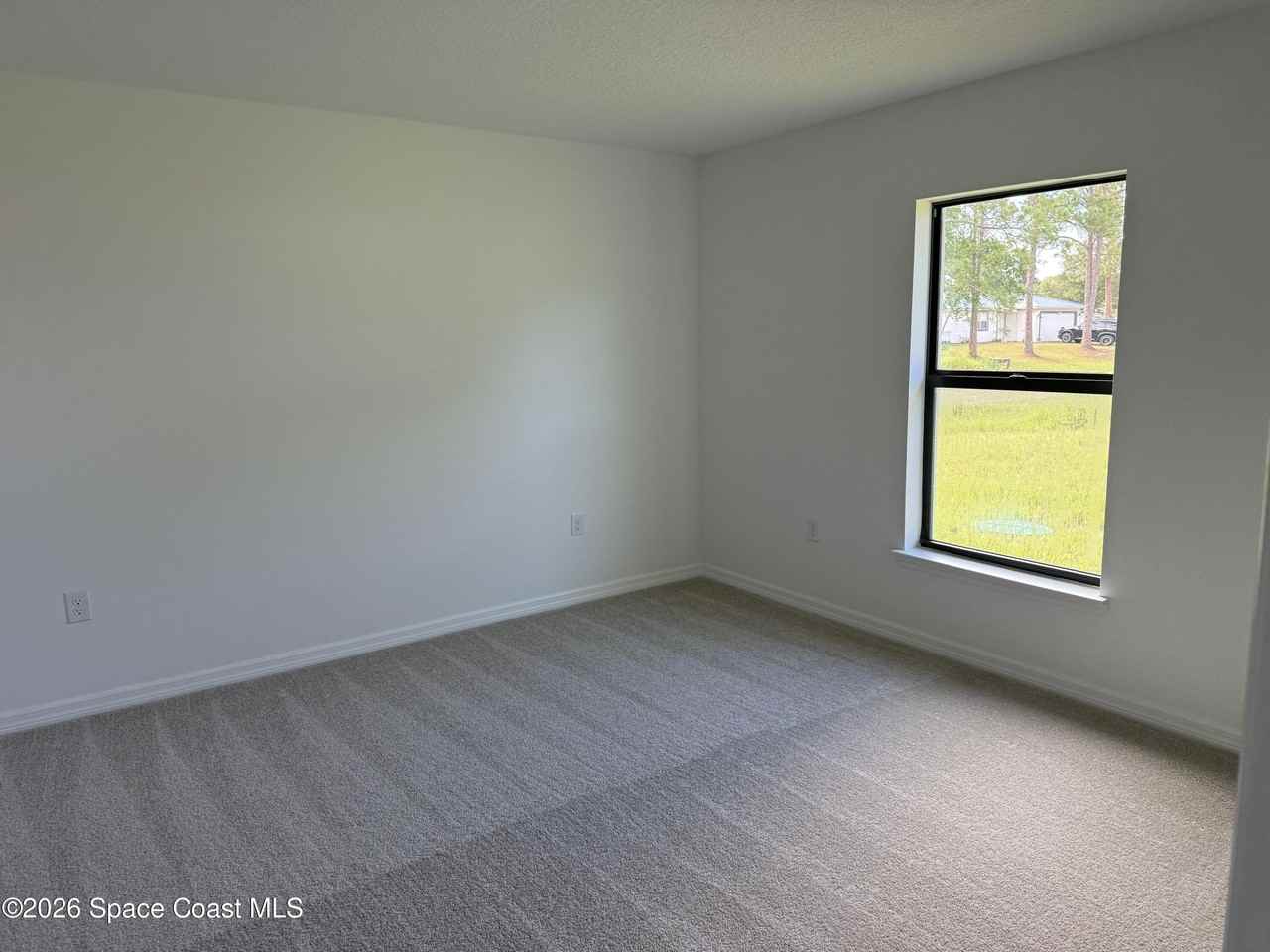 792 Geary St Sw - Photo 6 of 11