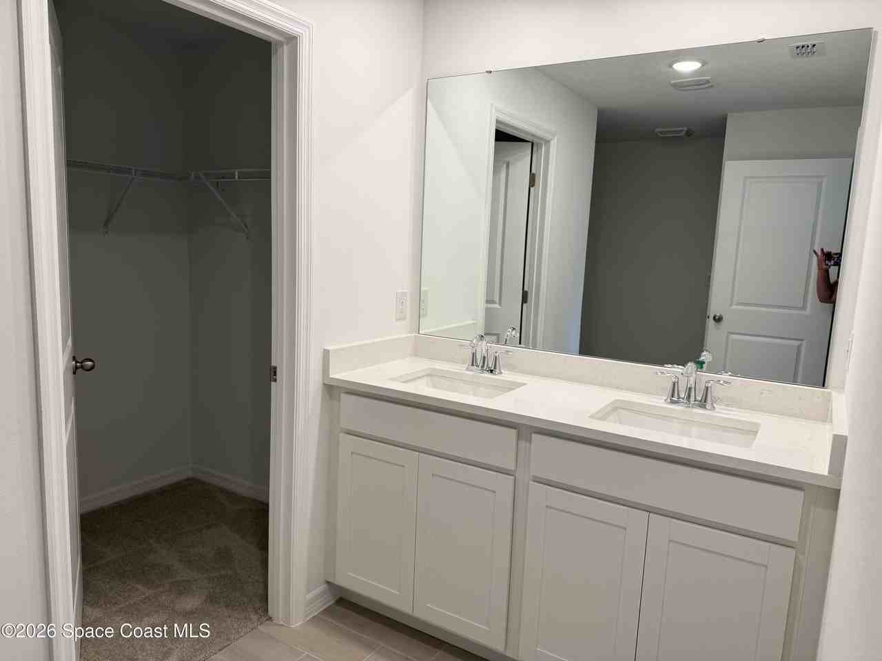 792 Geary St Sw - Photo 7 of 11