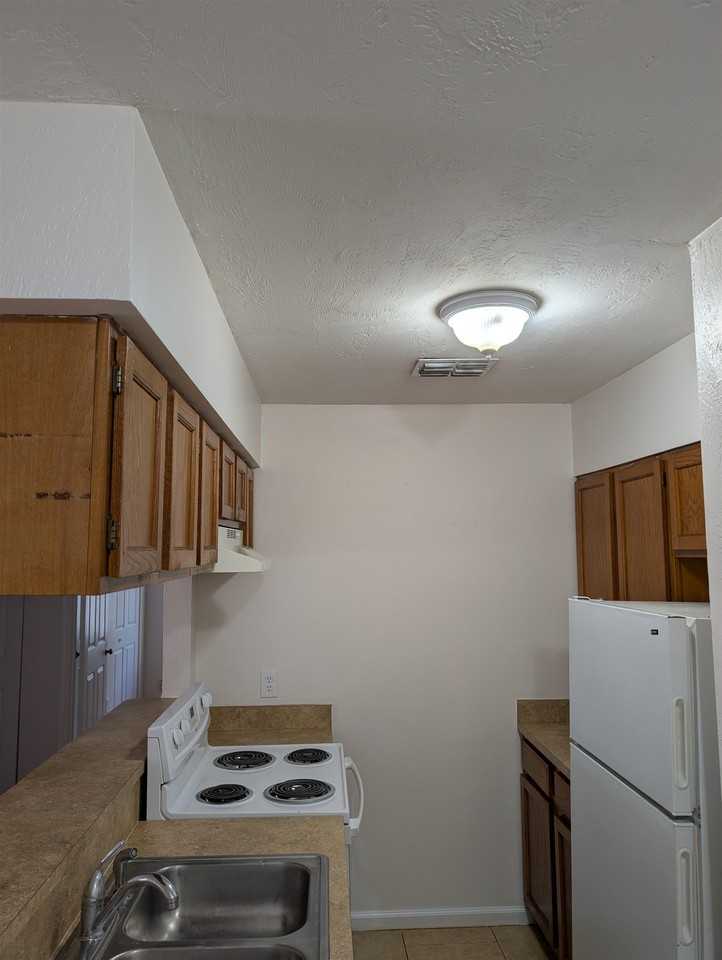 3891 Osprey Cir #B - Photo 7 of 18