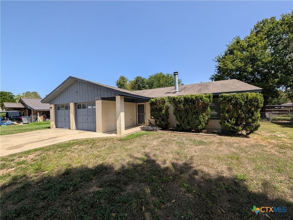 163 Woods End - Photo 2 of 40