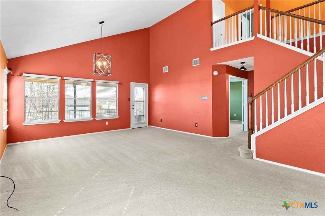 6303 Blayney Dr - Photo 5 of 19