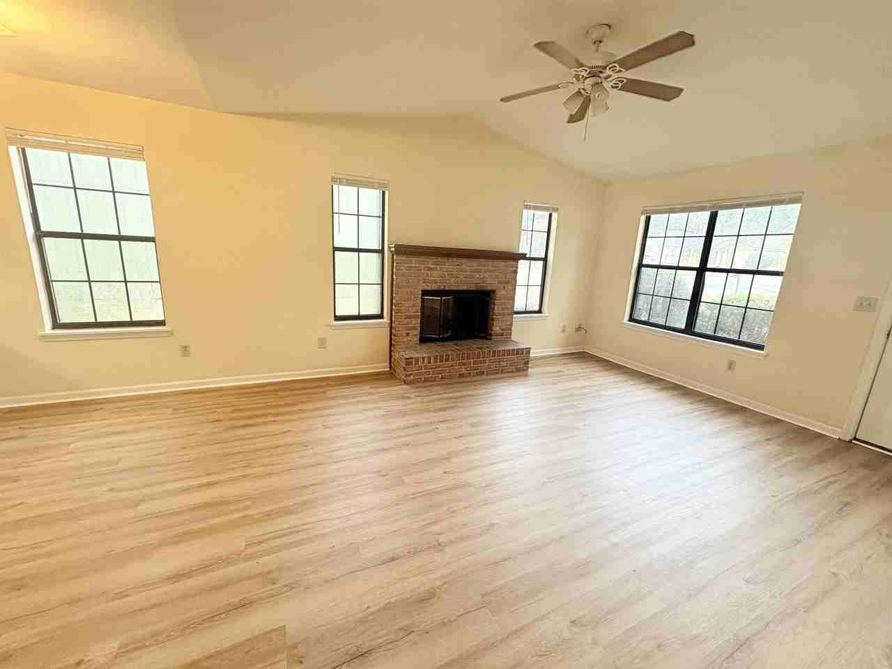 3417 Sedona Loop - Photo 3 of 24