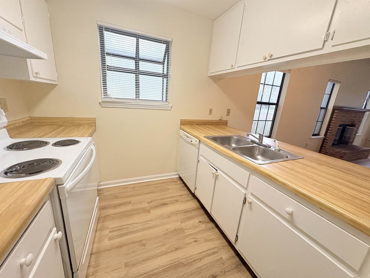 3417 Sedona Loop - Photo 7 of 24