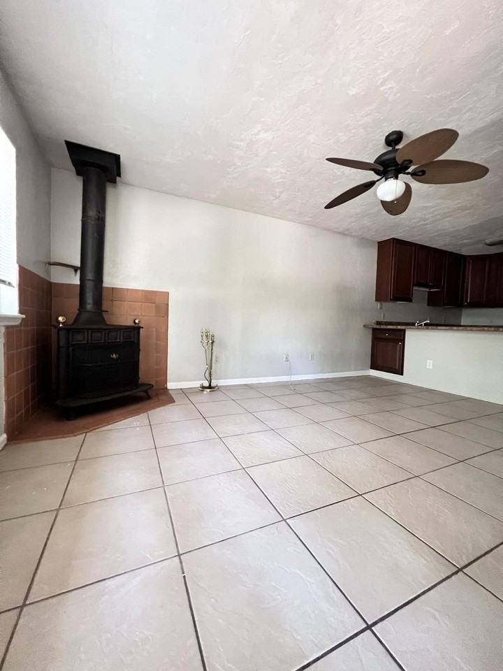 2884 Par Ln #B - Photo 2 of 23