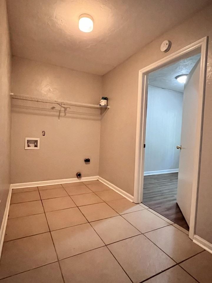 2884 Par Ln #B - Photo 7 of 23
