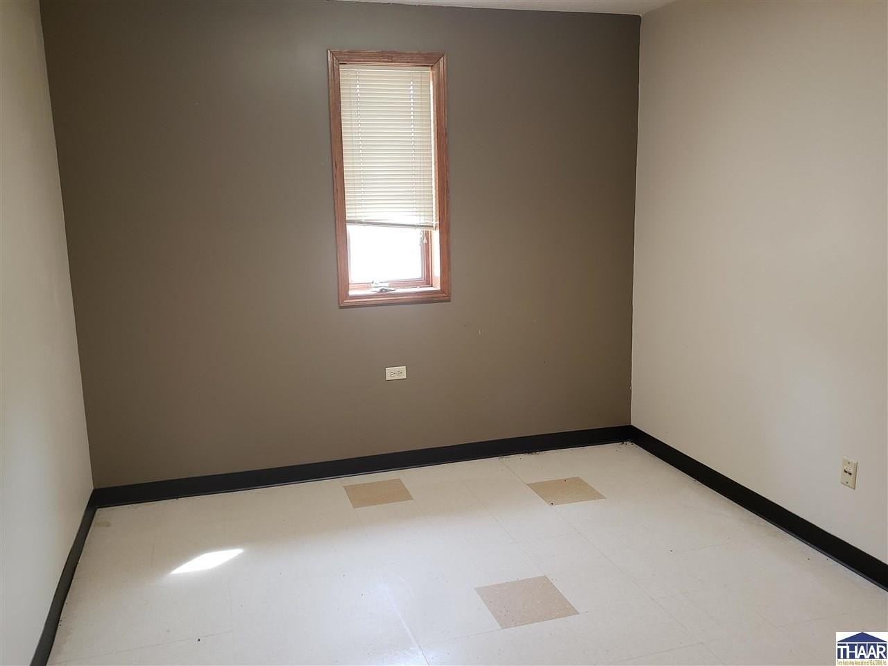 4402 S 7th St - Photo 6 of 13