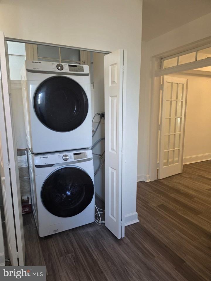 162 T St Ne - Photo 4 of 13