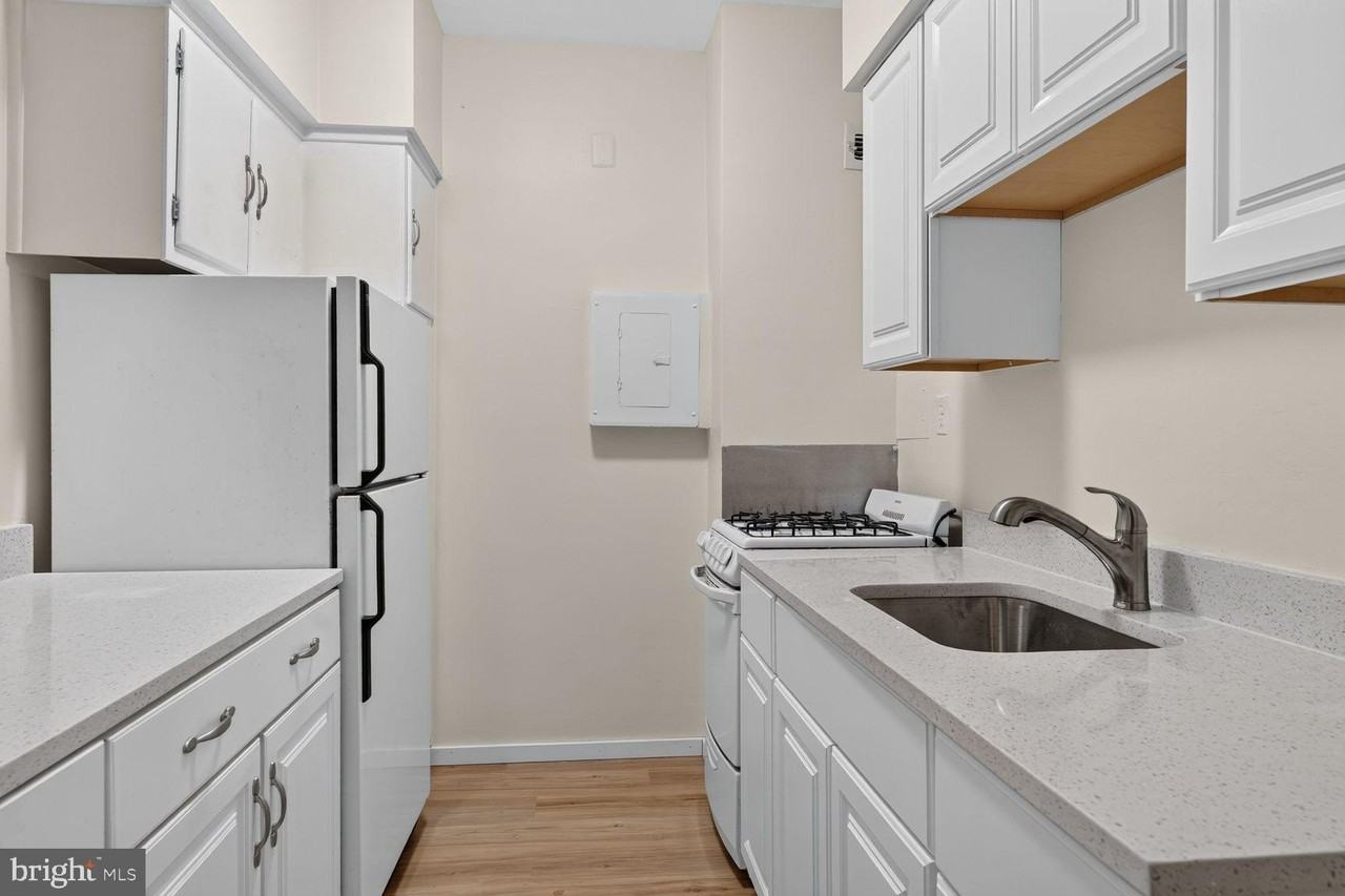 1711 Massachusetts Ave Nw #510 - Photo 5 of 25