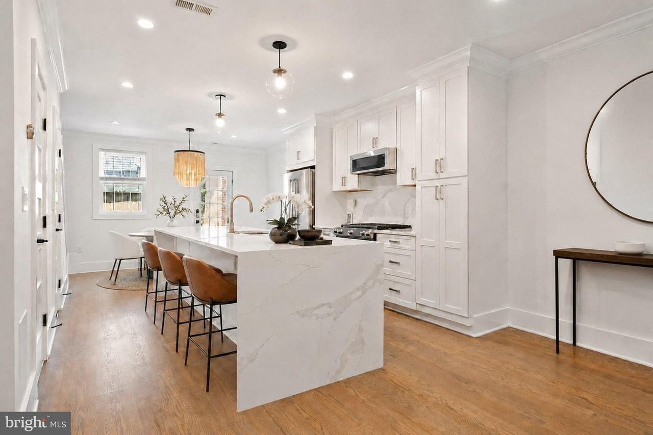 477 Ridge St Nw - Photo 7 of 17