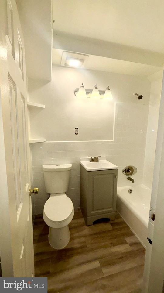 400 Chaplin St Se - Photo 6 of 6