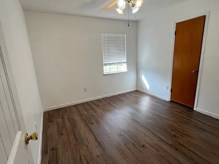 4216 Eleanor St - Photo 5 of 8