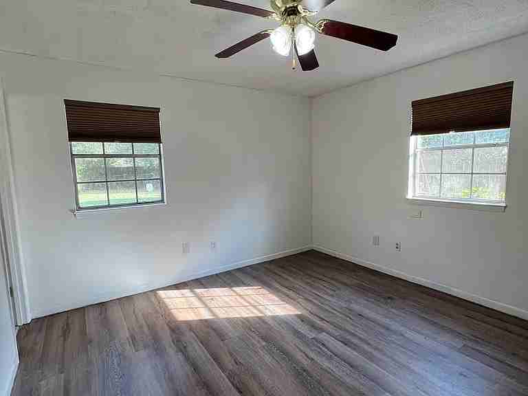 4216 Eleanor St - Photo 7 of 8