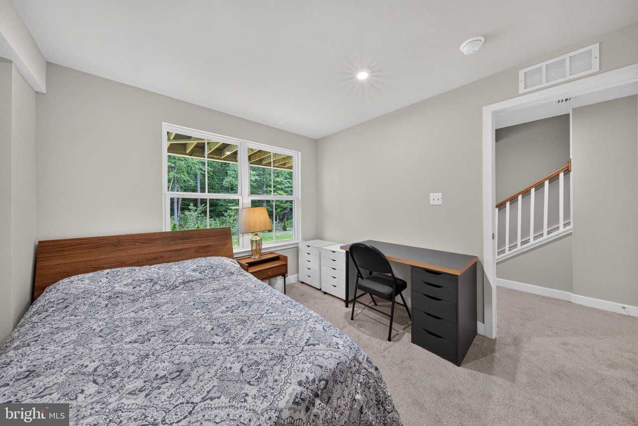 1863 Bergerac Ct - Photo 7 of 39