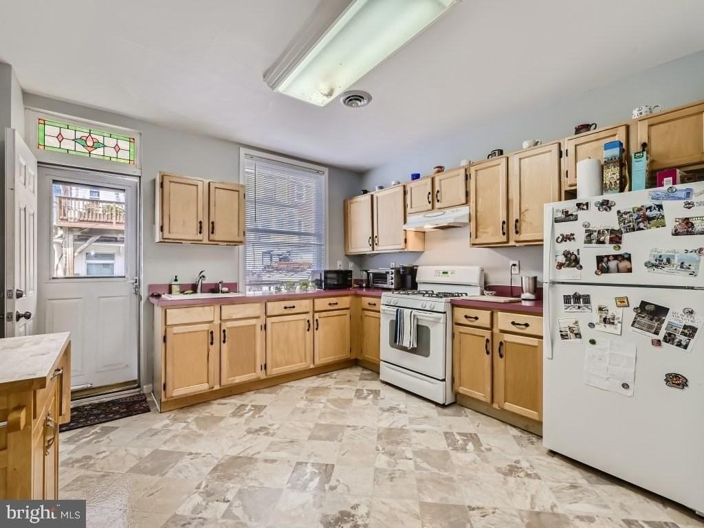 26 S Curley St - Photo 7 of 22