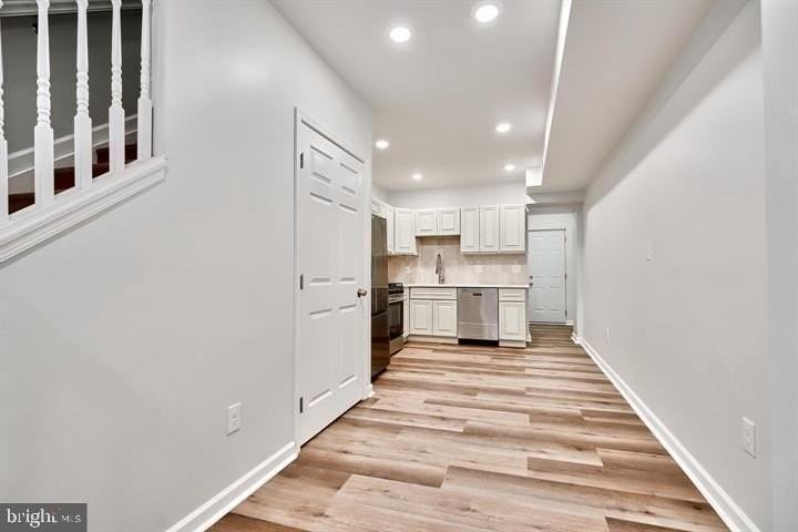 1341 Sargeant St - Photo 3 of 13
