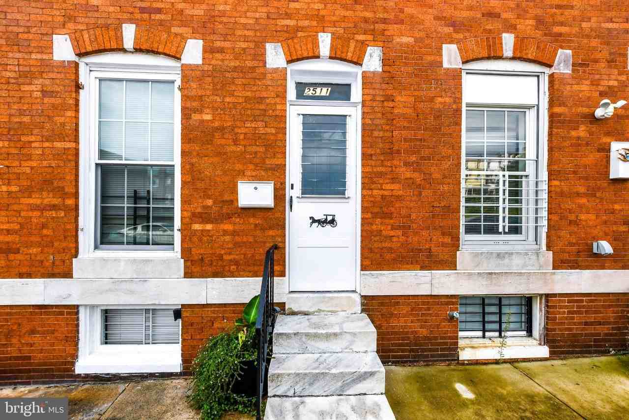 2511 Christian St - Photo 4 of 38