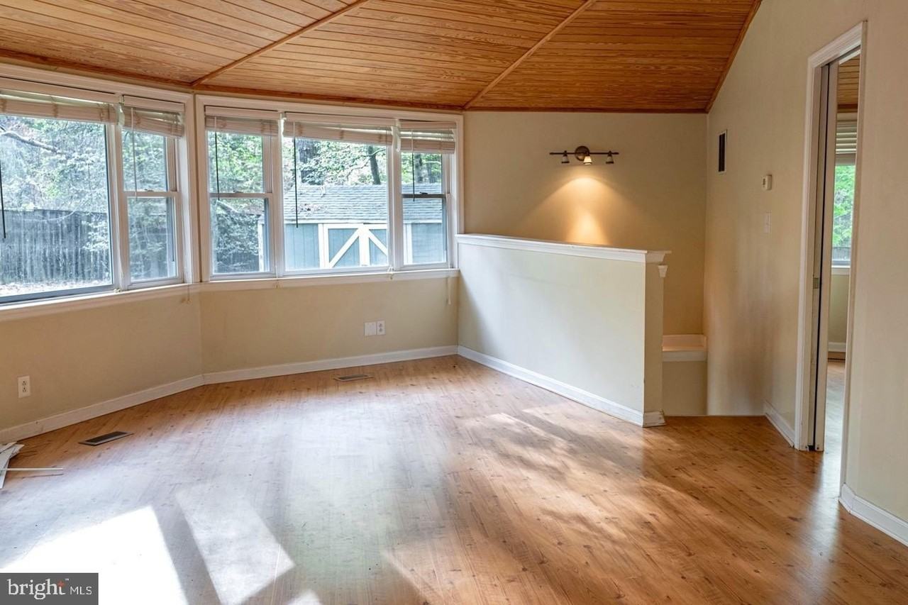 12433 Cree Ln - Photo 6 of 28