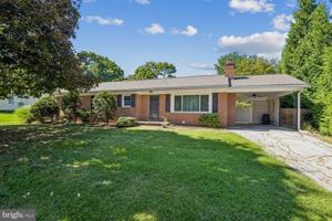 featured image of 1042 S Carroll St