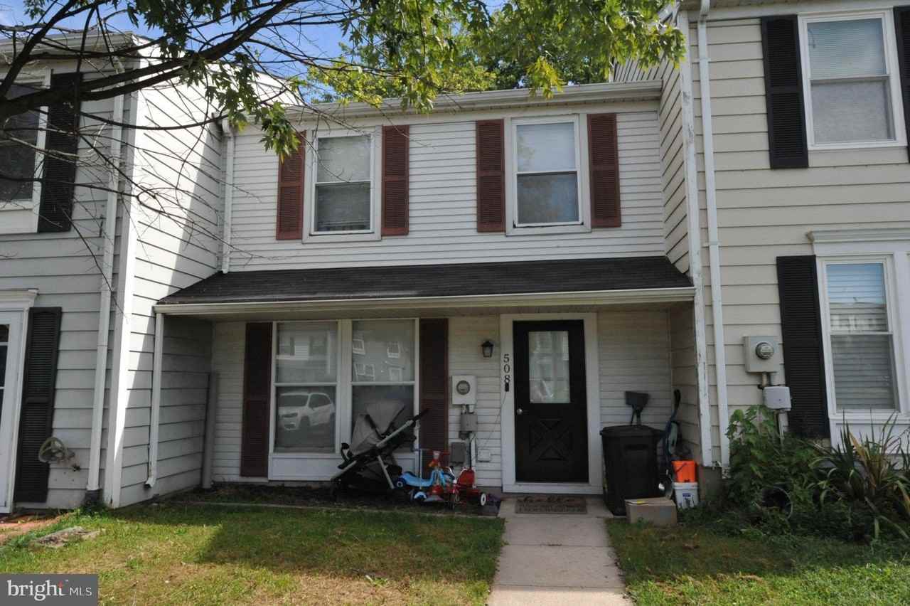 508 Riggs Ct - Photo 2 of 22