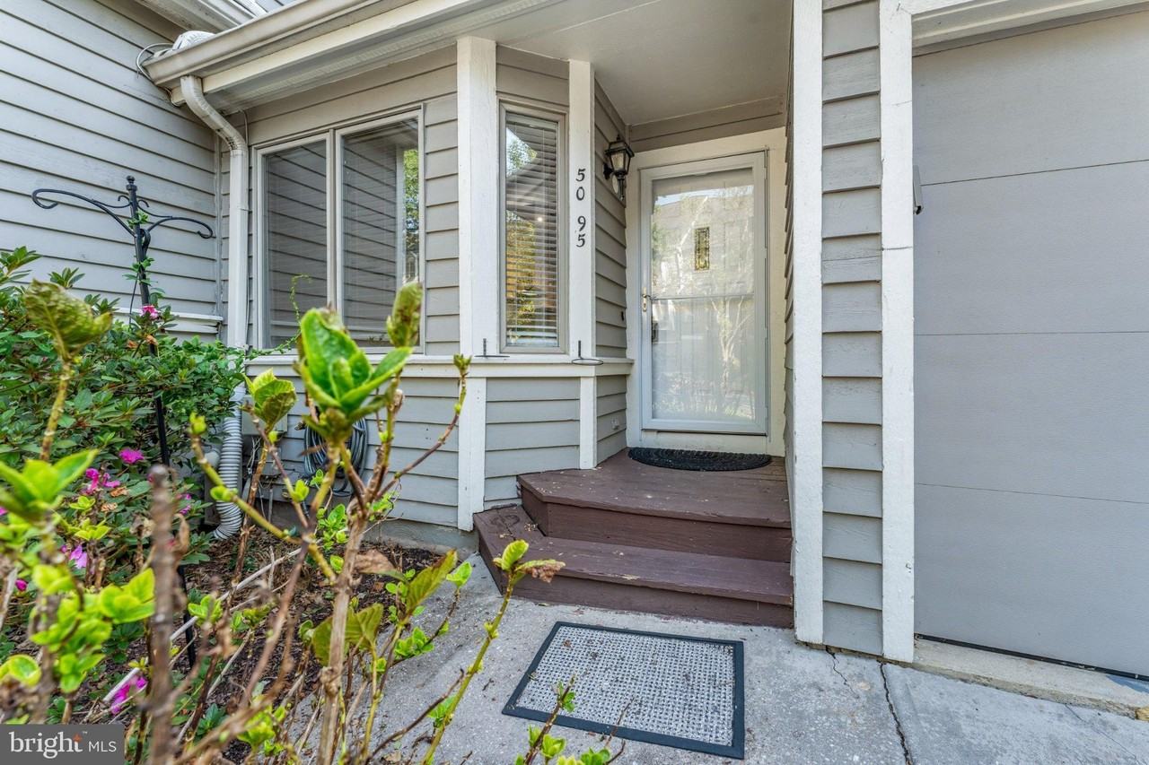 5095 Columbia Rd #16-17 - Photo 4 of 50