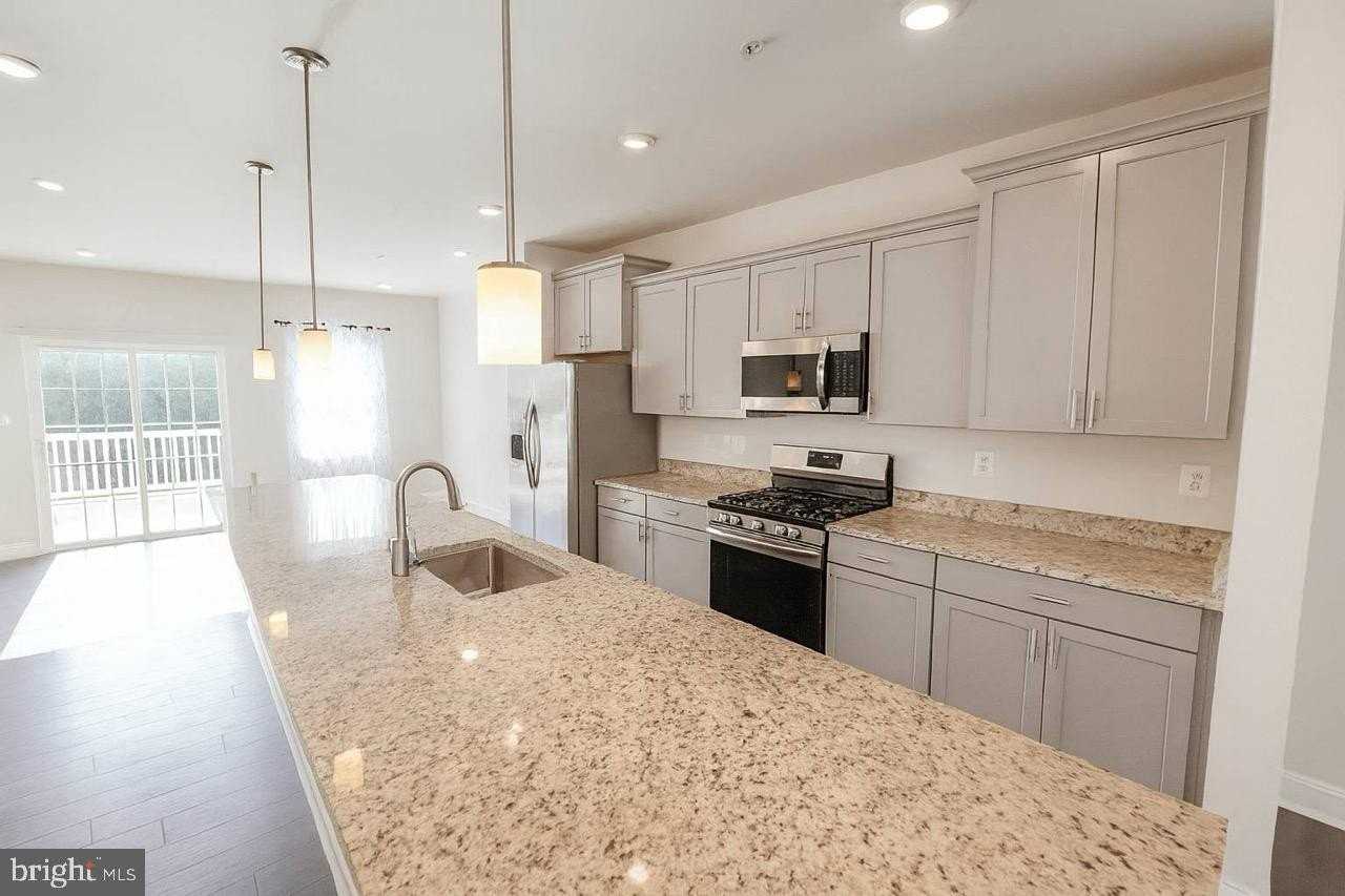 23788 Myrtle Glen Way - Photo 4 of 31