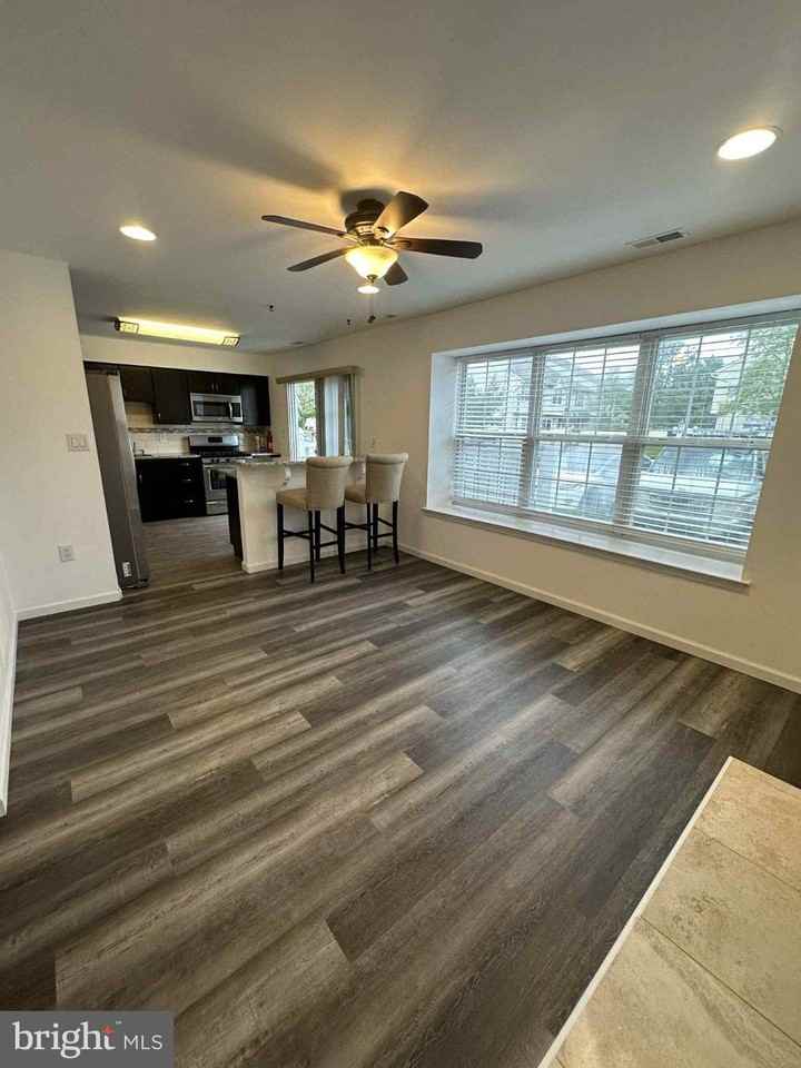 1801 Stokes Rd - Photo 3 of 8
