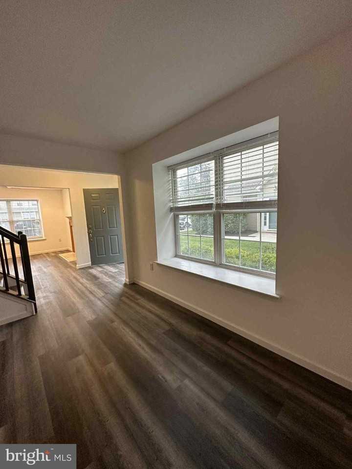 1801 Stokes Rd - Photo 6 of 8