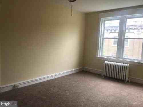 814 Haddon Ave - Photo 3 of 9