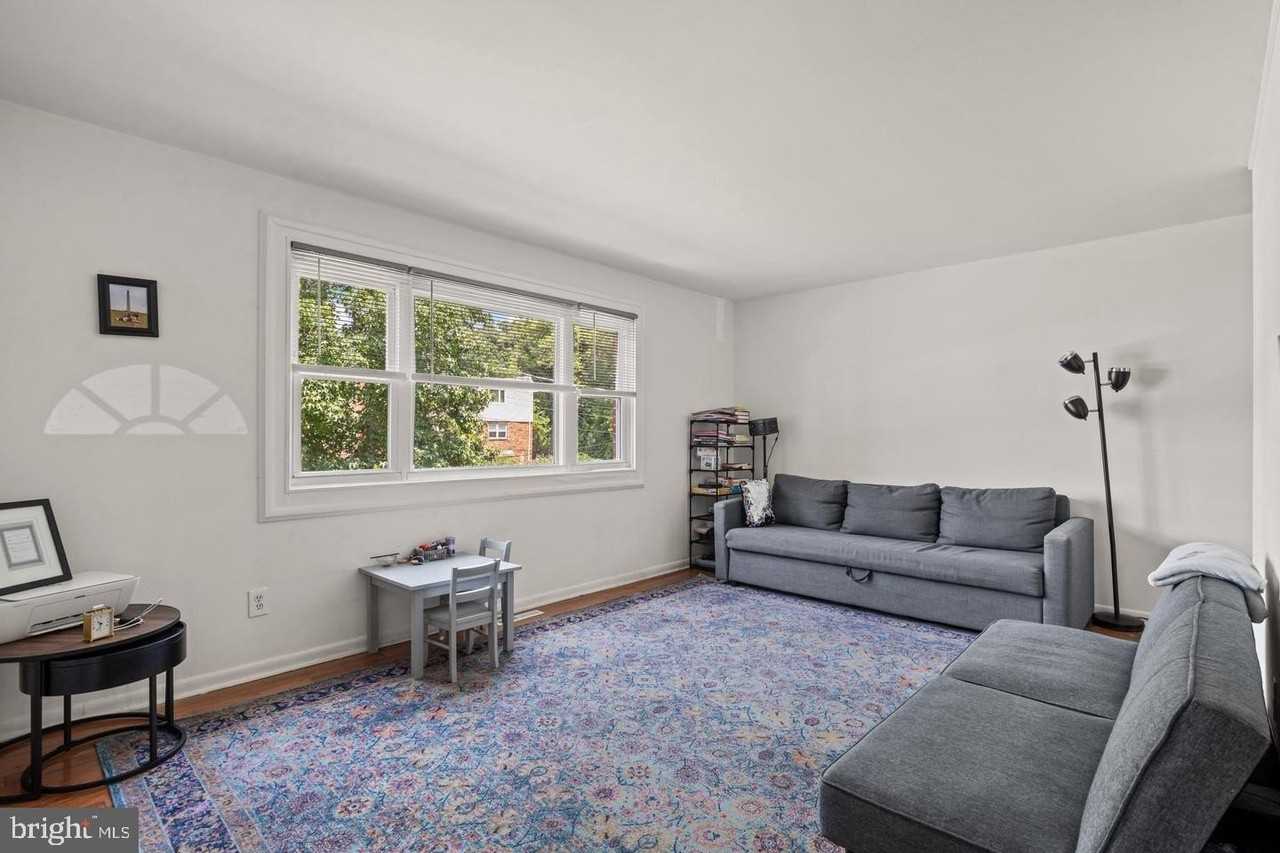 141 Laureba Ave - Photo 4 of 20