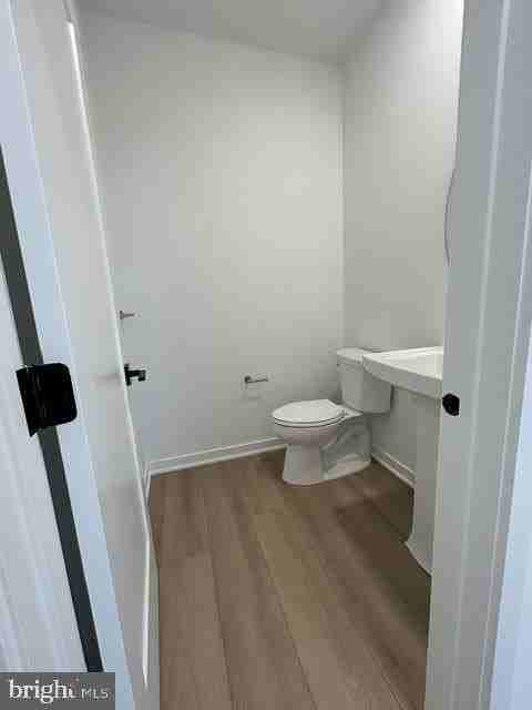 608 Kemlyn Rd - Photo 7 of 23