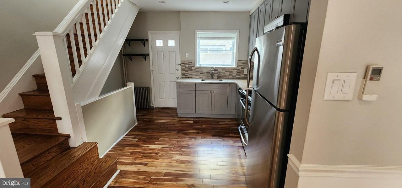 714 S Percy St - Photo 7 of 23