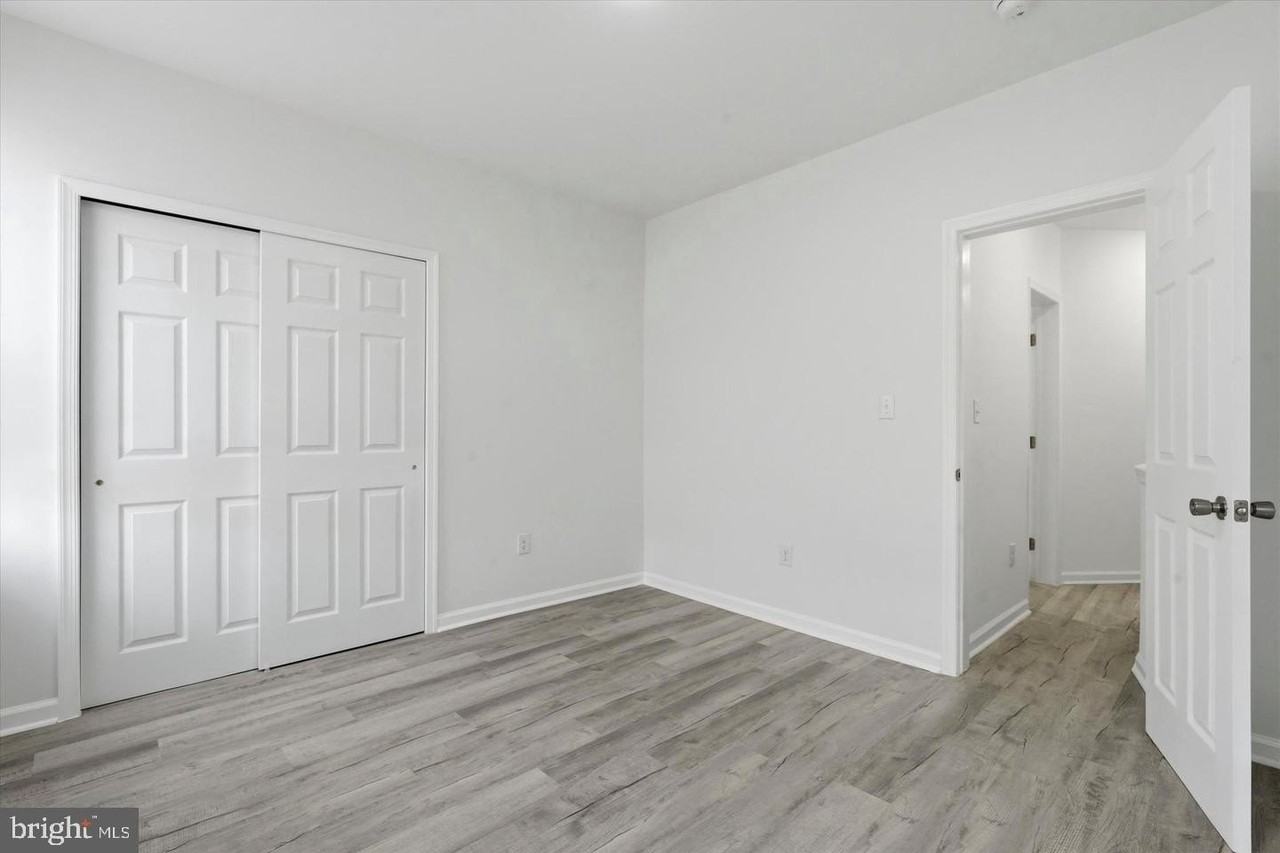 5715 Malcolm St - Photo 4 of 14