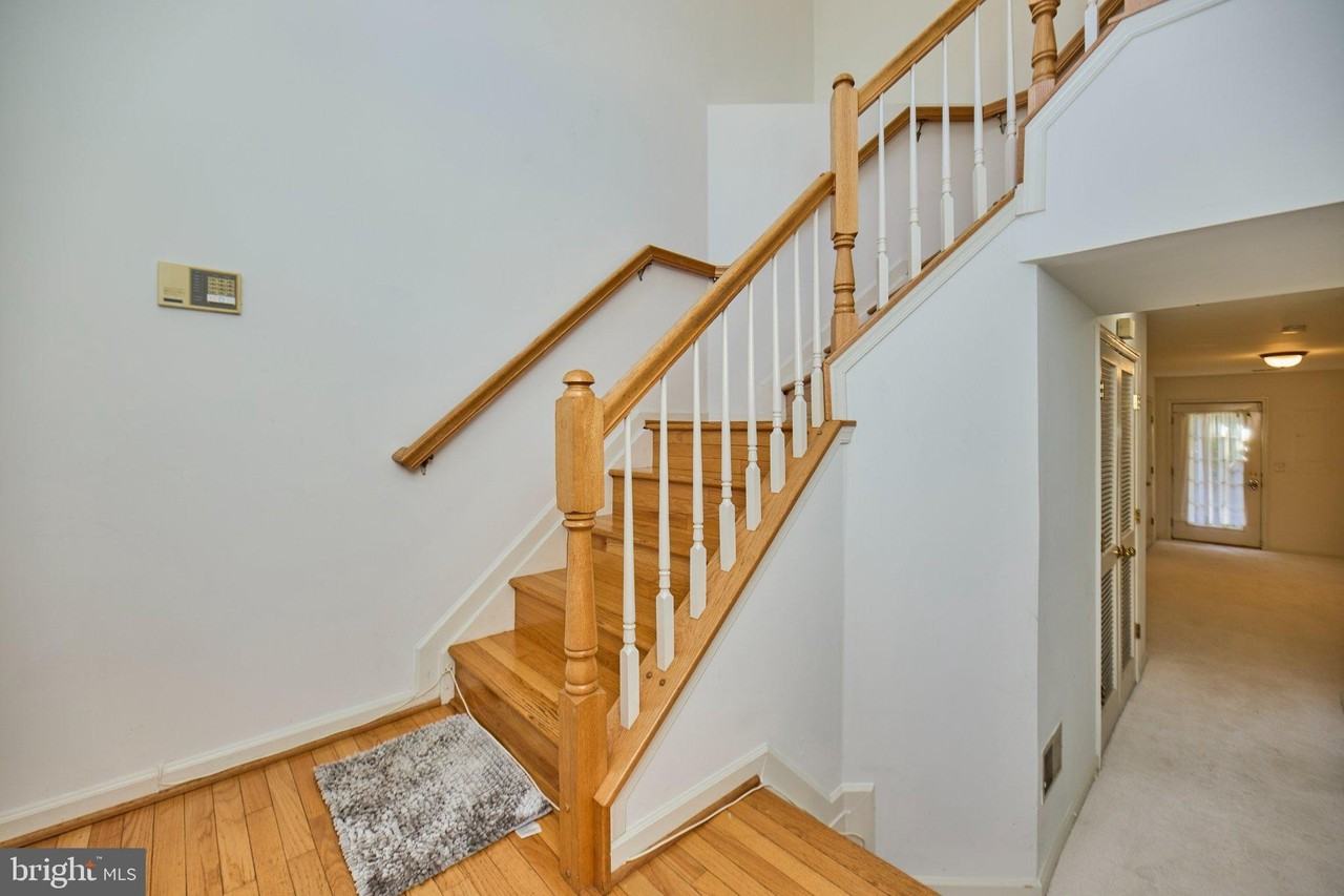 11485 Carriage Gate Ct - Photo 2 of 41