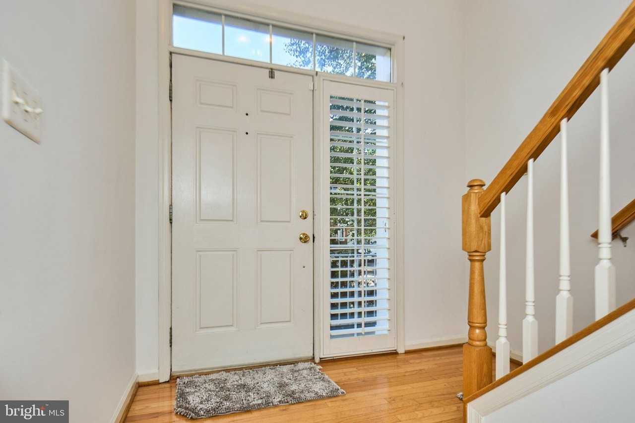 11485 Carriage Gate Ct - Photo 3 of 41