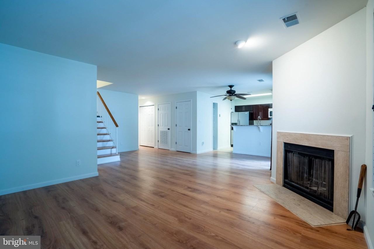 12887 Grays Pointe Rd #12887A - Photo 7 of 27