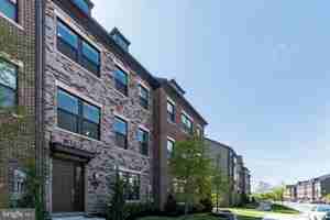 featured image of 3057 Alan Shepard St