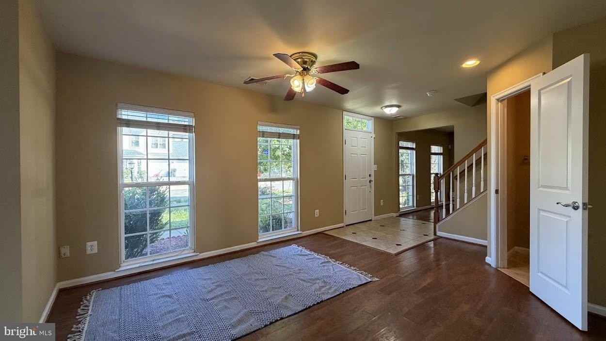 16932 Gentle Wood Ln - Photo 7 of 42