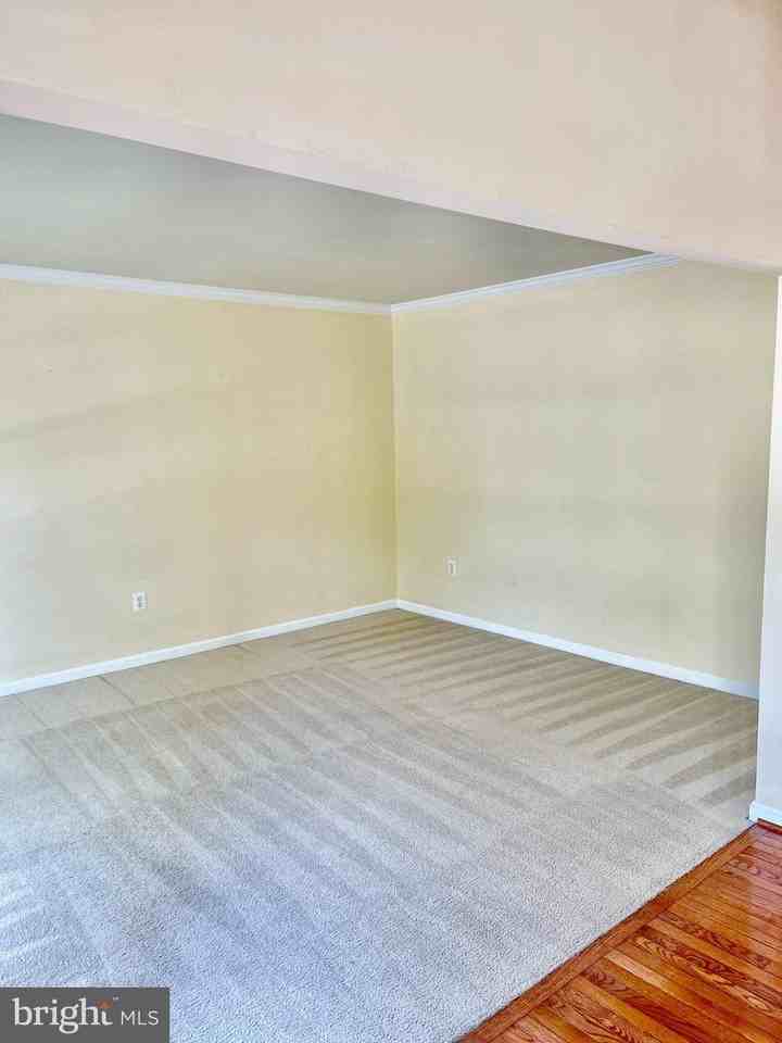 9505 Wigwag Ct - Photo 3 of 42