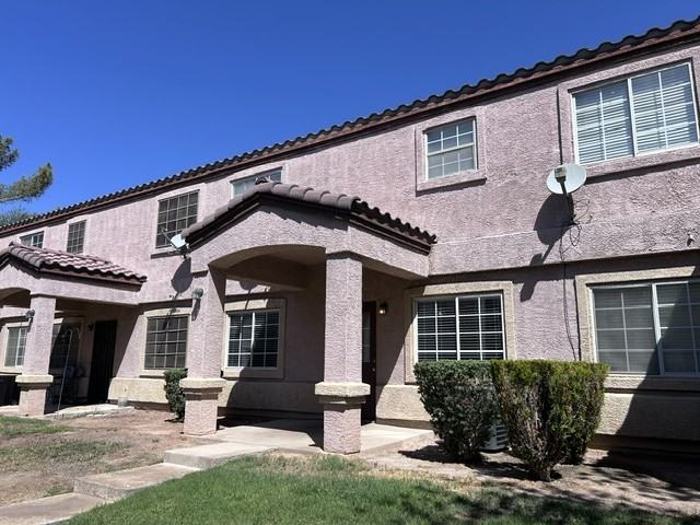2501 Sierra Luna Ave #102 - Photo 4 of 30