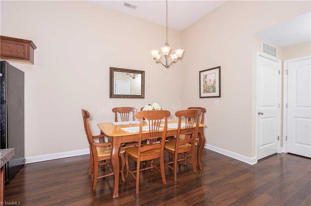 4757 Tatton Park Cir #3D - Photo 4 of 16