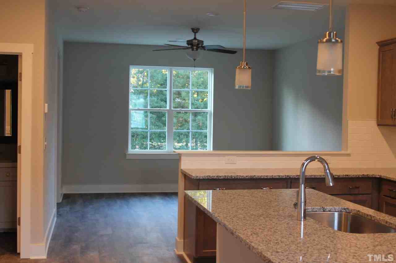 825 S Franklin St - Photo 6 of 20