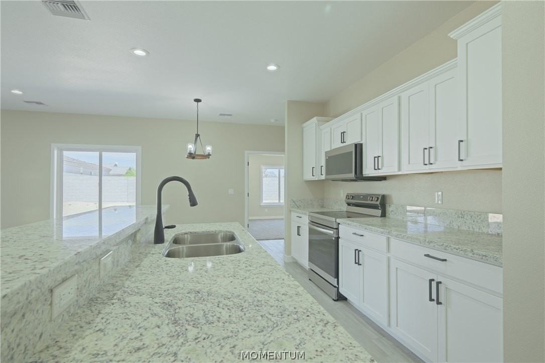 2213 E Hayden Way - Photo 5 of 31