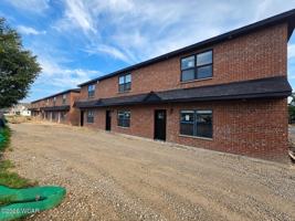 featured image of 810 W North St