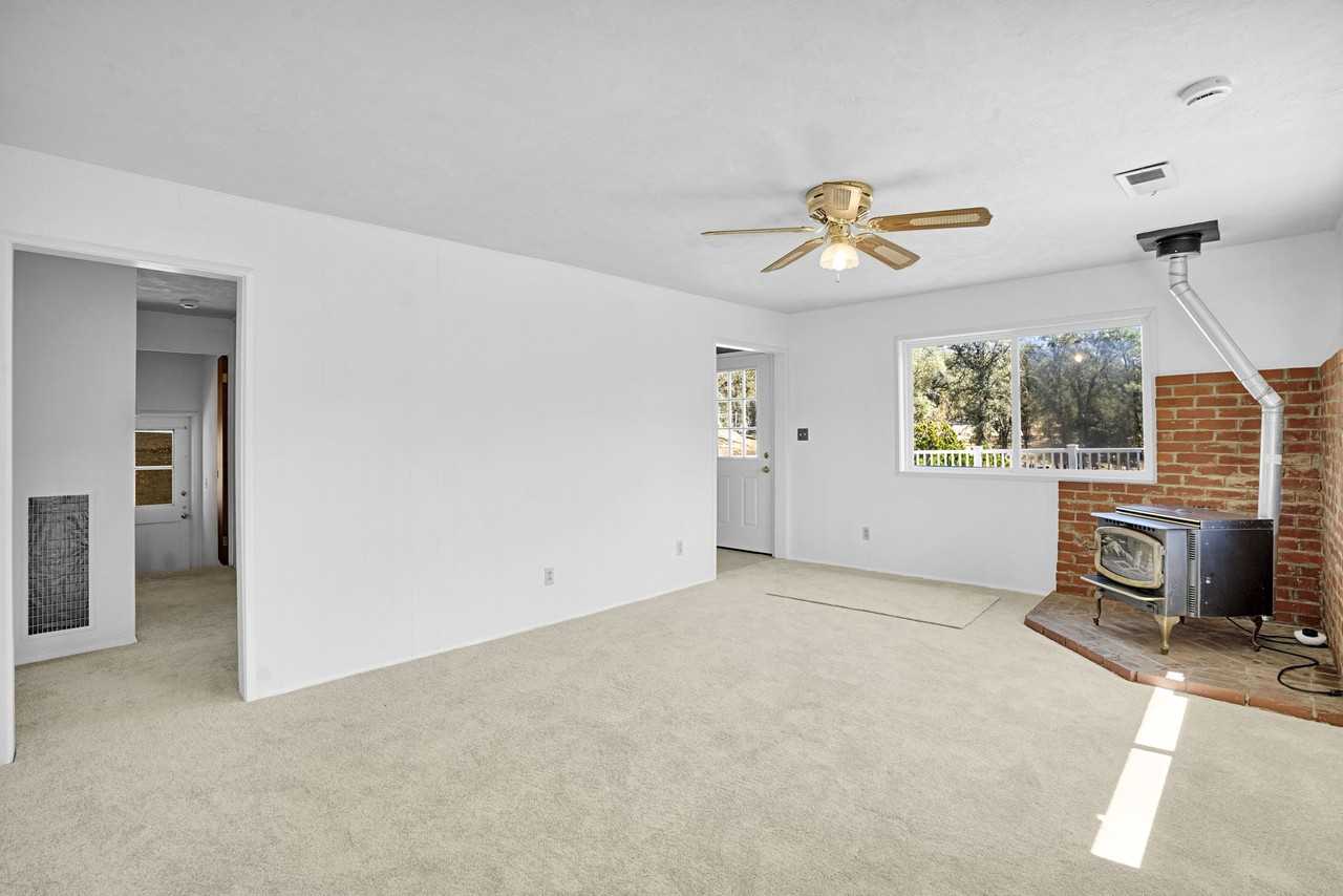 31638 Lodge RoadUnit B #1 - Photo 5 of 16