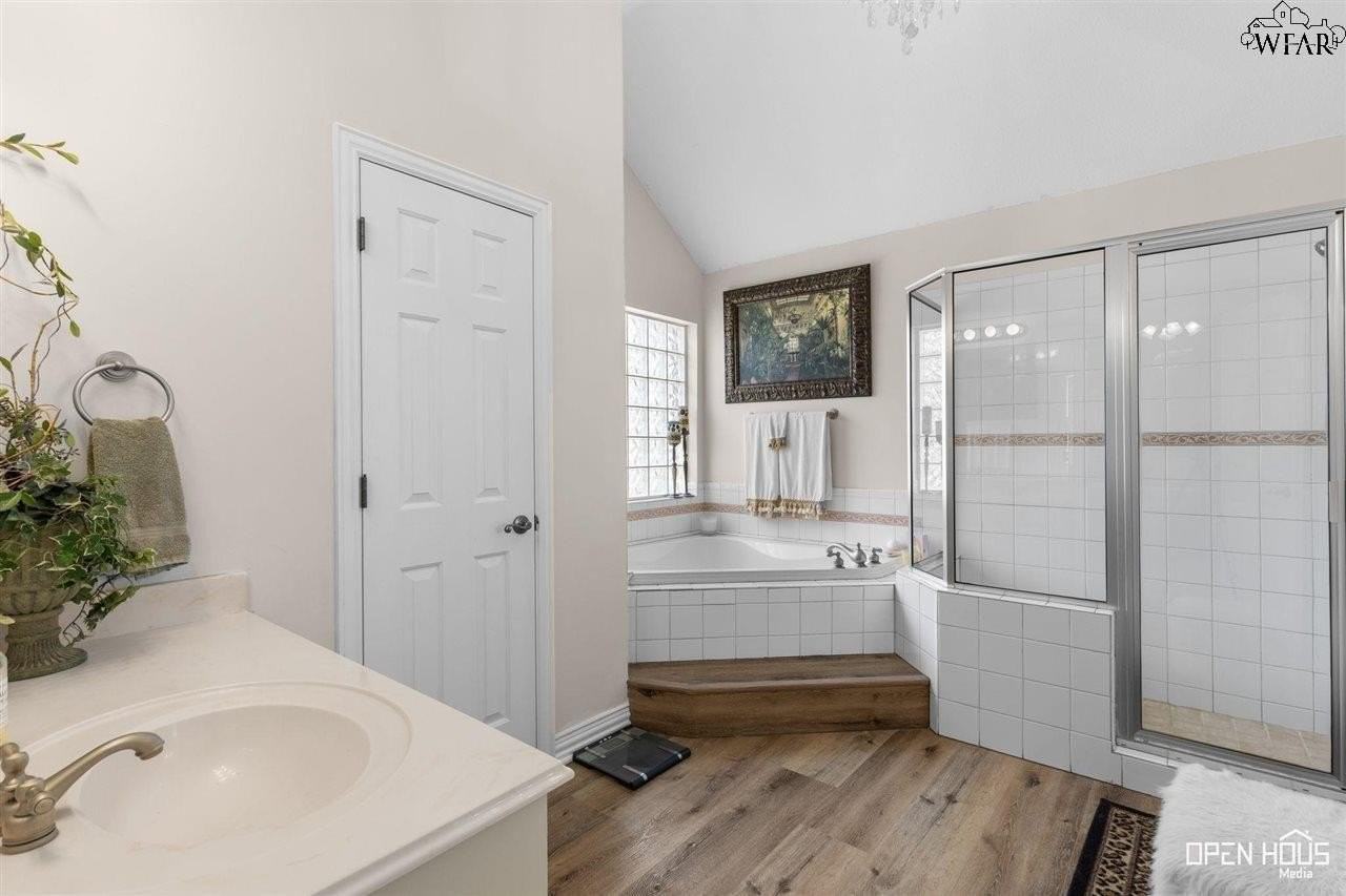 2804 S Shepherds Gln - Photo 7 of 13