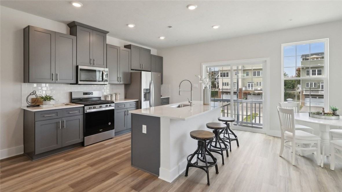 534 Cooper St - Photo 4 of 18