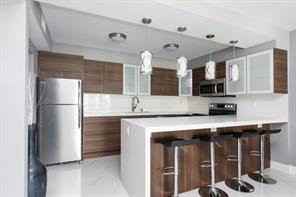 Collins Ave - Photo 6 of 8